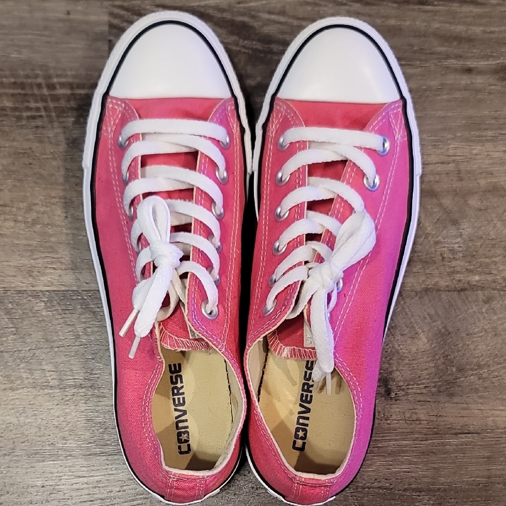 Converse Women's Pink Canvas Sneakers